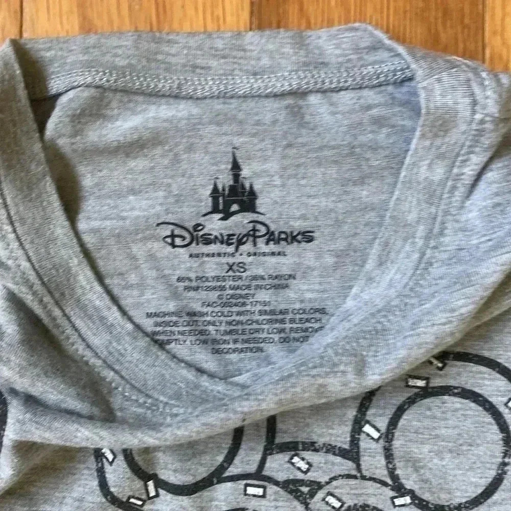 Disney Parks “I 🥨 Mickey” Shirt - Picture 2 of 3